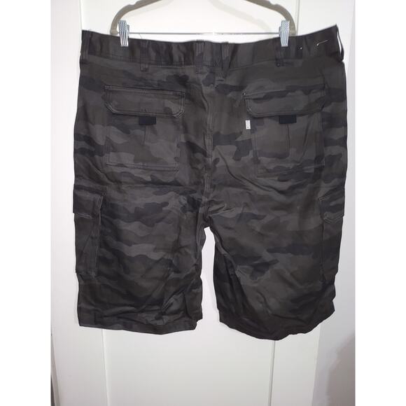 Pro Club Army Print Cargo Shorts Men's 44 - Picture 7 of 7